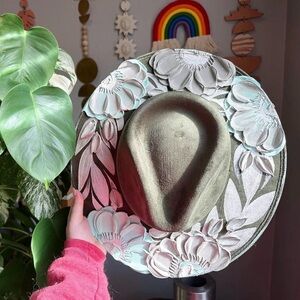 Yaya custom hat in Olive Green